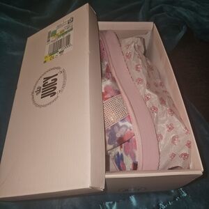 Juicy Couture Kids' Pink Floral Sneakers